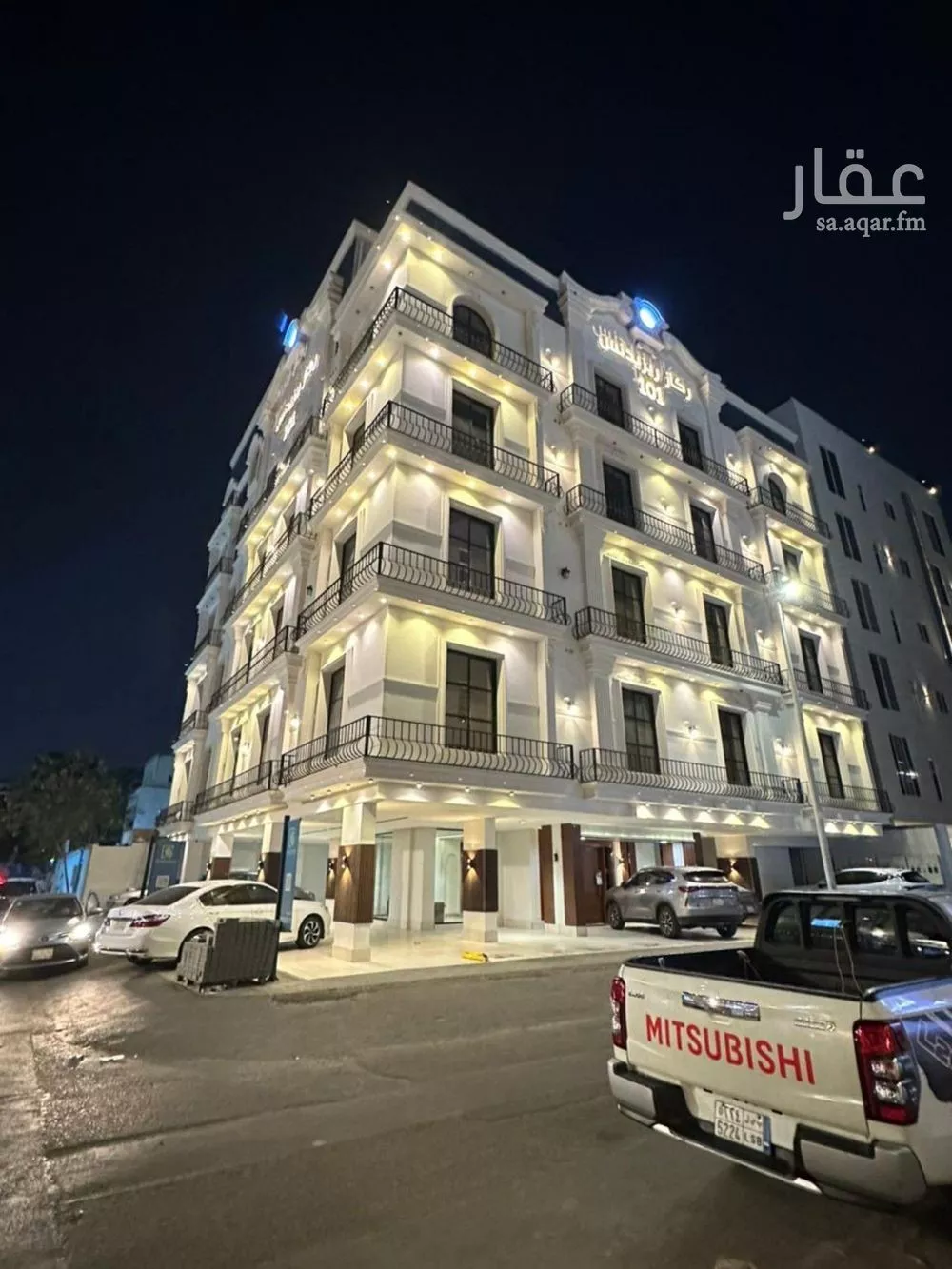 5 bedroom apartment in Al Aziziyah 1