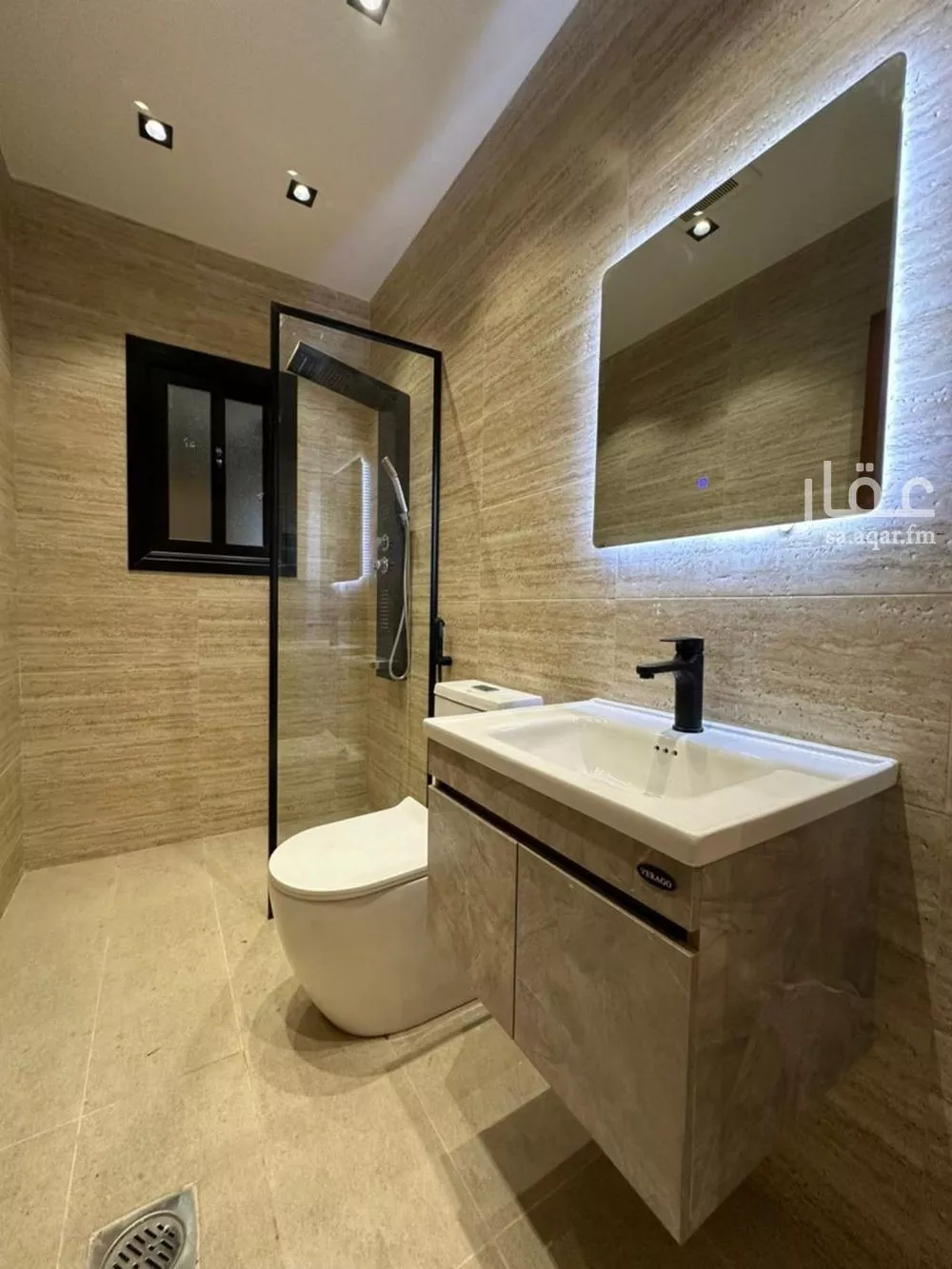 5 bedroom apartment in Al Aziziyah 11