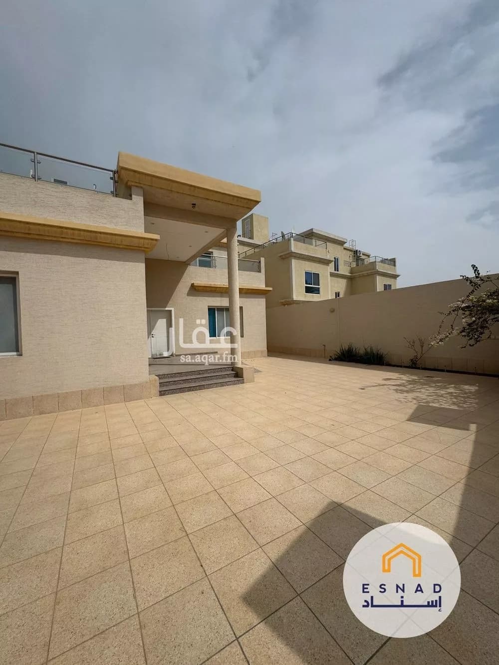 فيلا 8 غرف في المرجان 3