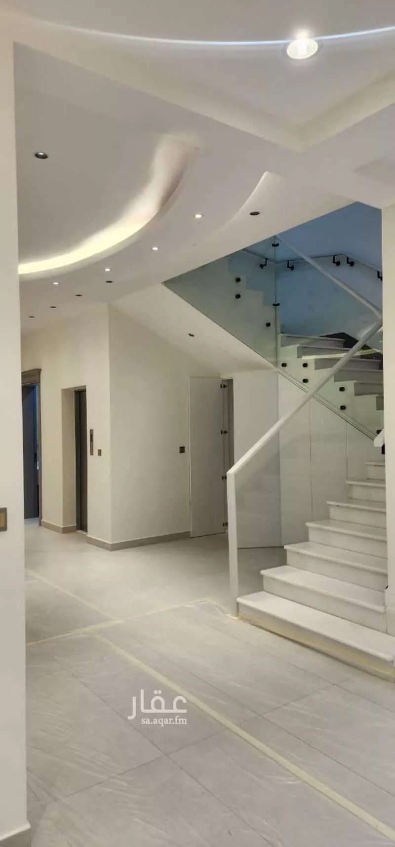 فيلا 6 غرف في الشراع 12