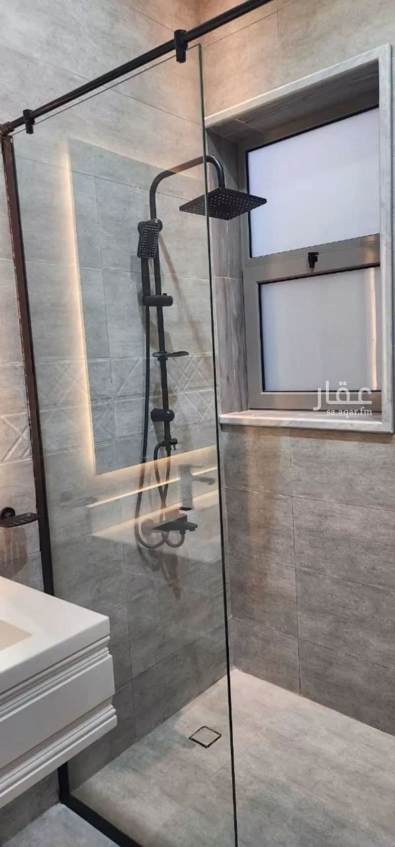 فيلا 6 غرف في الشراع 14