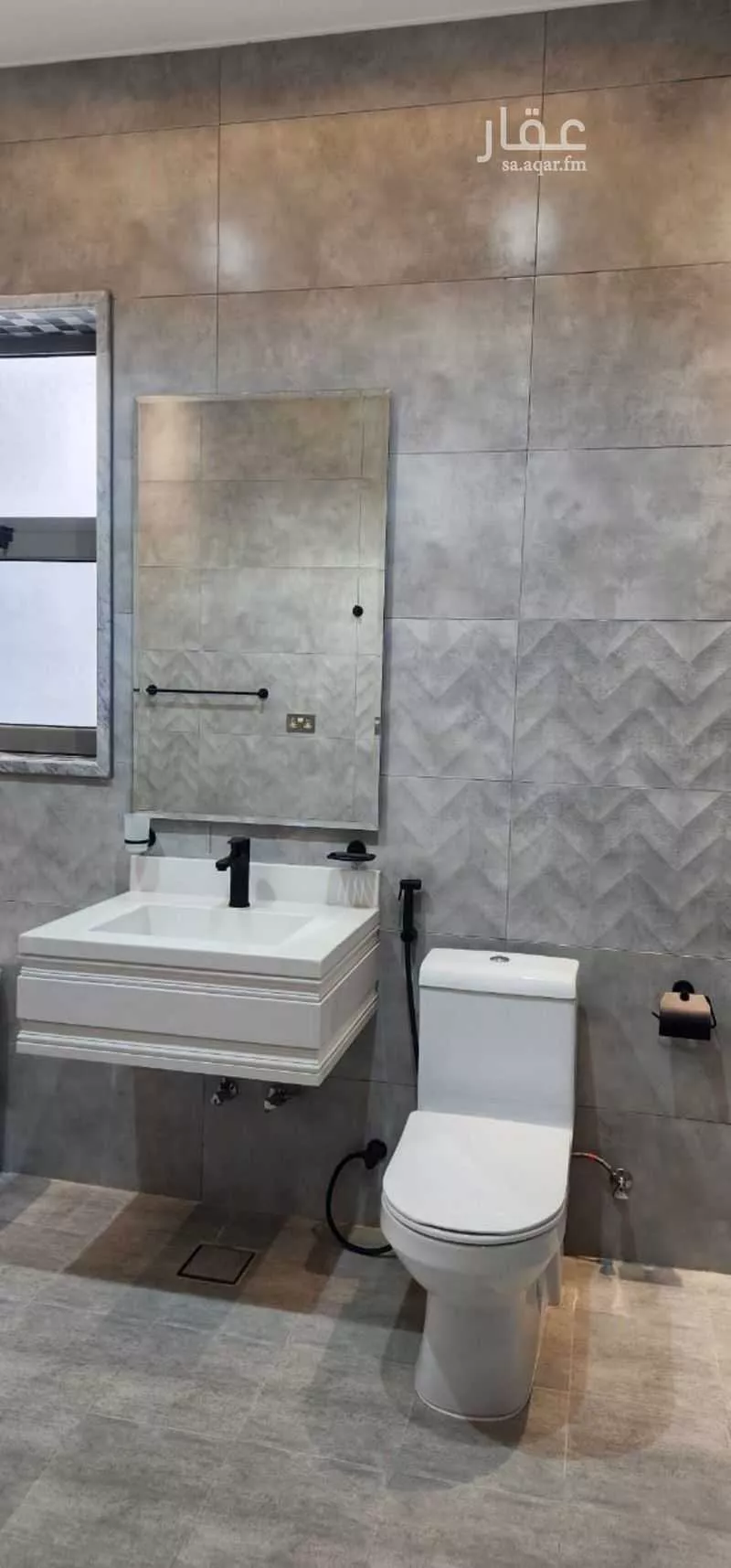 فيلا 6 غرف في الشراع 9