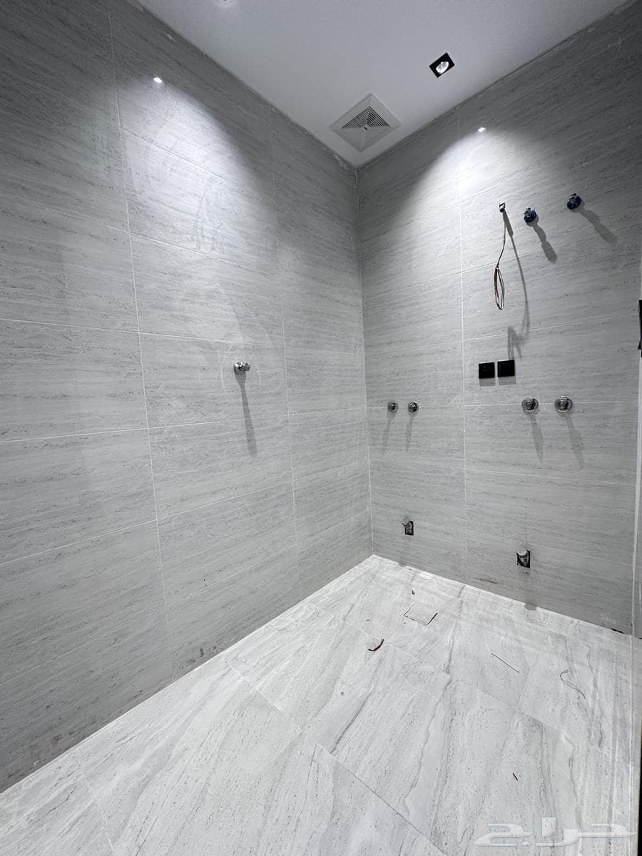 شقة 6 غرف في الجابرة 11