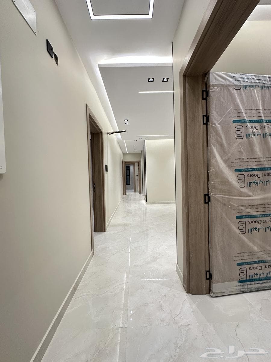 شقة 6 غرف في الجابرة 7