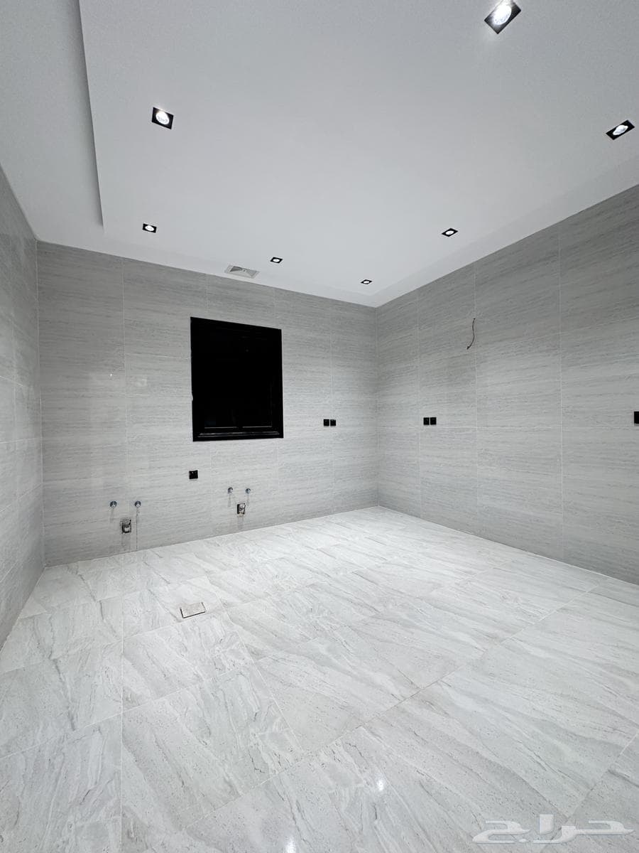 شقة 6 غرف في الجابرة 10