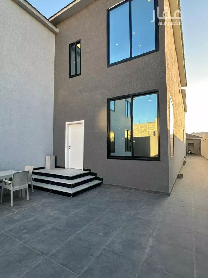 5 bedroom villa in Al Rawabi 18