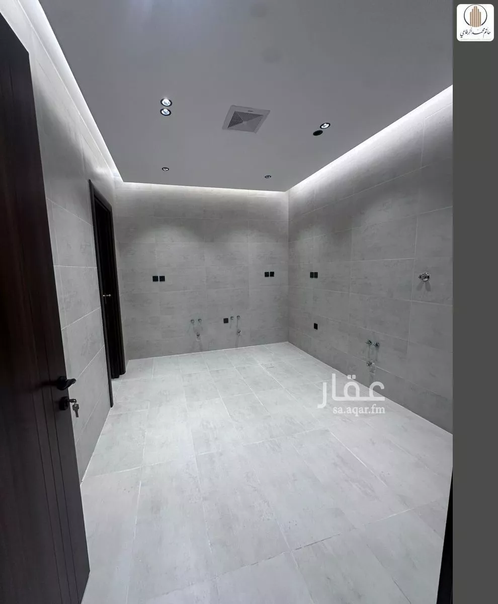 شقة 4 غرف في النعيم 13