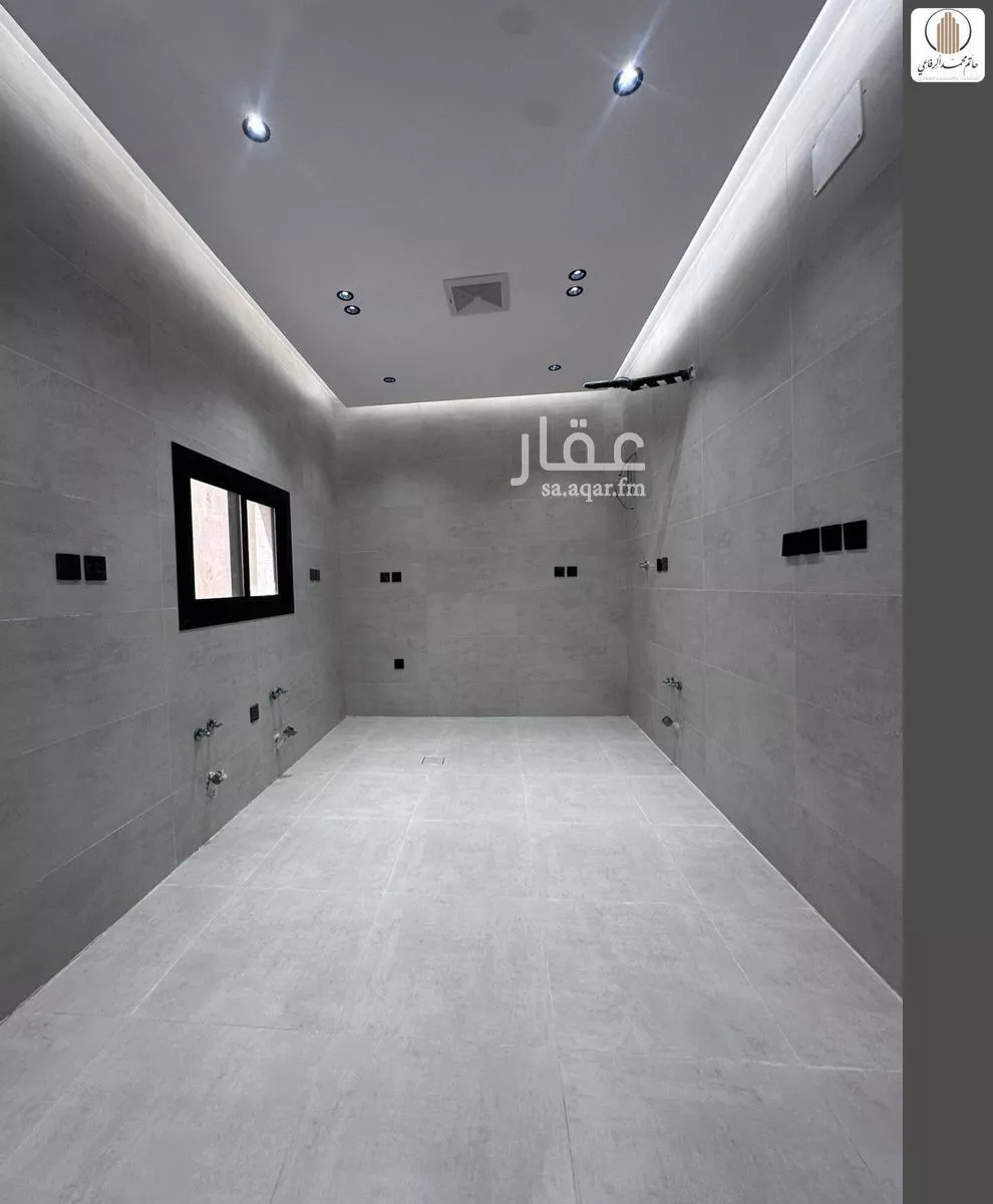 شقة 4 غرف في النعيم 5