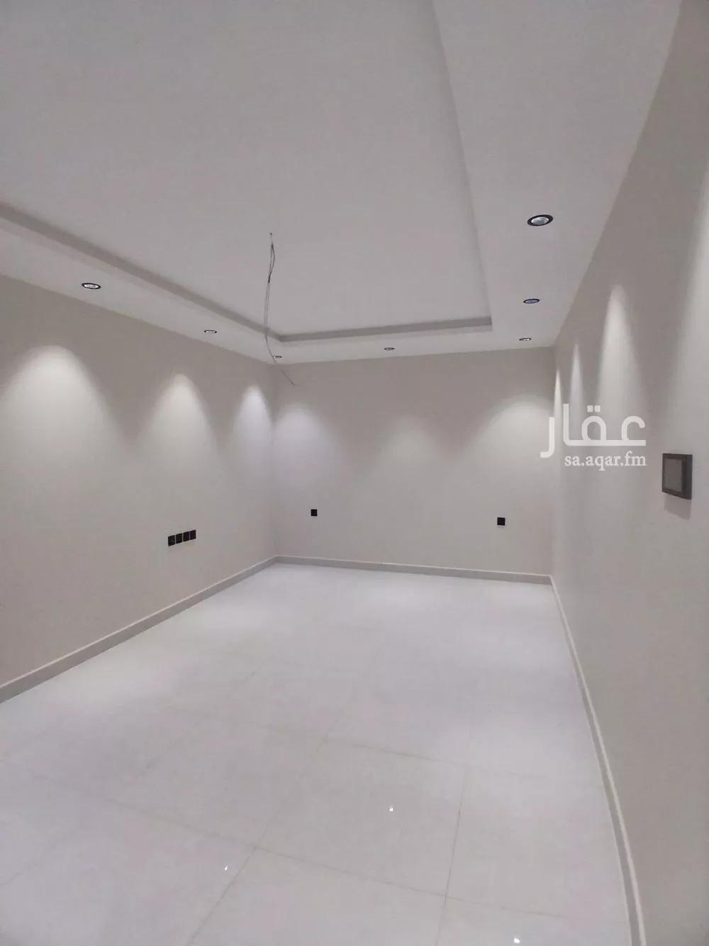 شقة 4 غرف في مشرفة 3