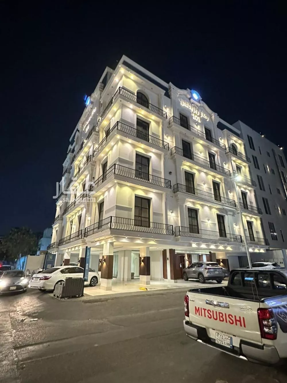 5 bedroom apartment in Al Aziziyah 9