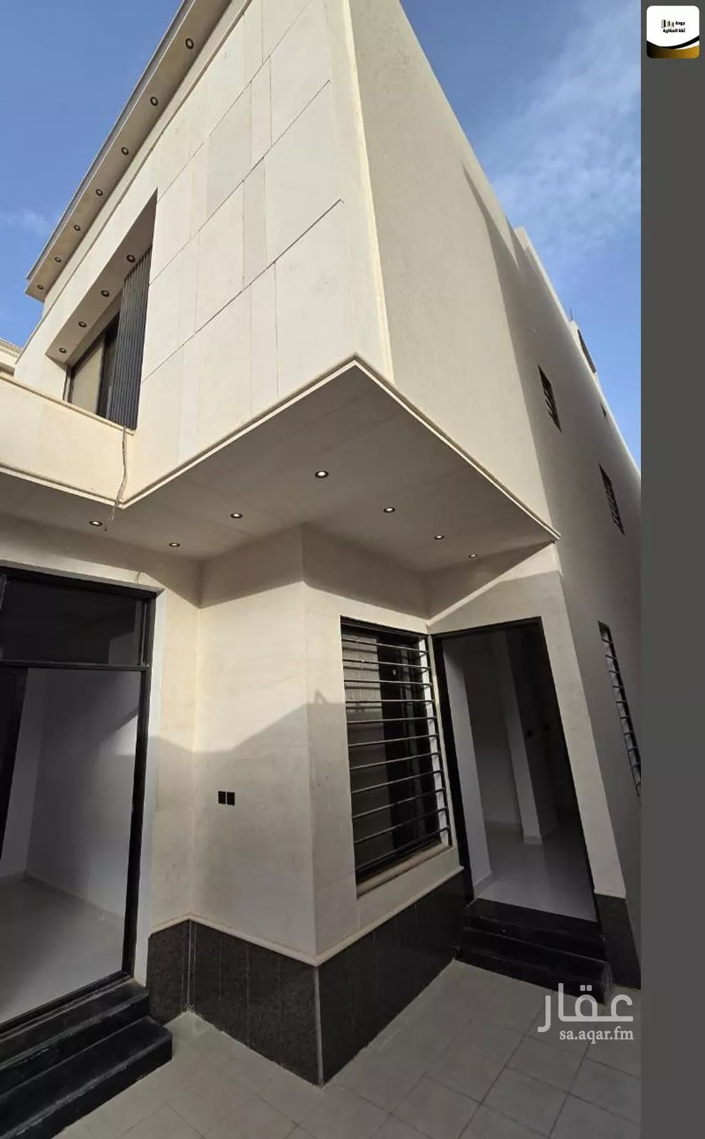 6 bedroom villa in Al Janadriyah 2