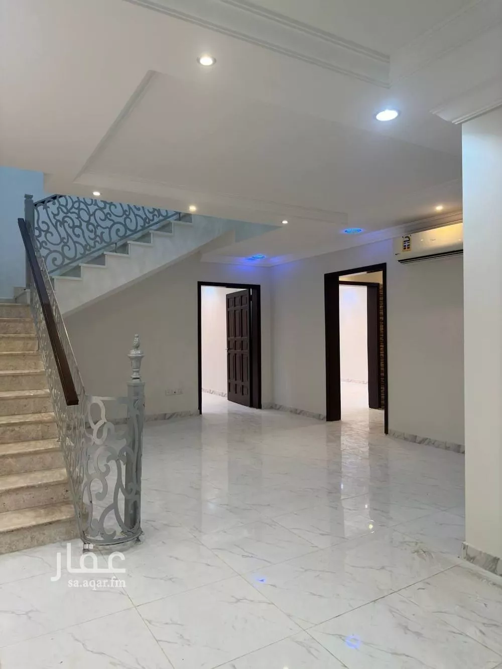 7 bedroom villa in Al Awali 9