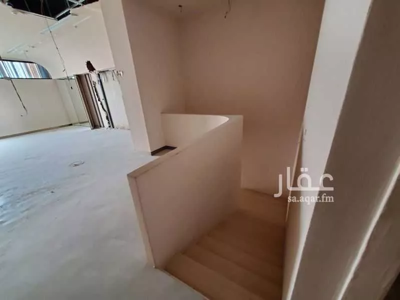 750 sqm shop in Al Aqiq 5