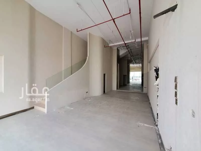 750 sqm shop in Al Aqiq 8