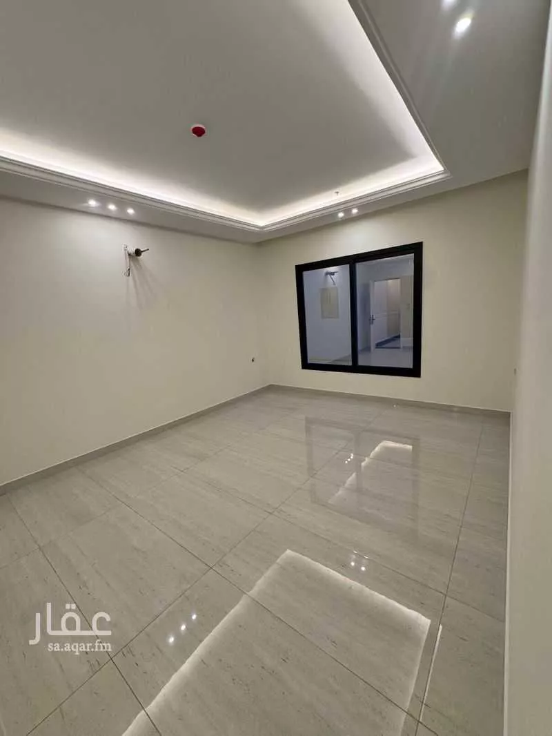 شقة 4 غرف في العليا 1