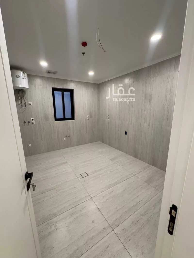 شقة 4 غرف في العليا 7