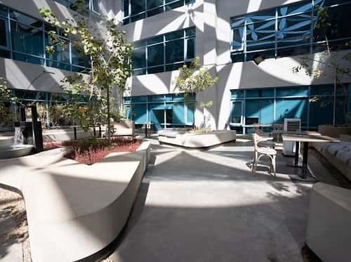 9000 sqm office in As Suwaidi 13