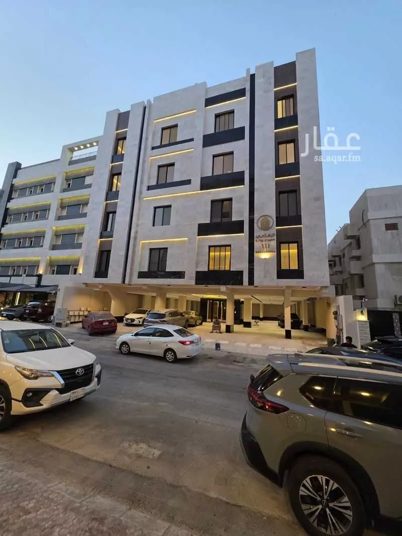 4 bedroom apartment in Al Salamah 1