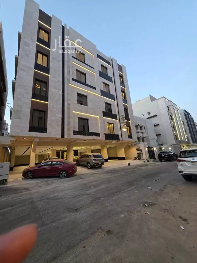 4 bedroom apartment in Al Salamah 2