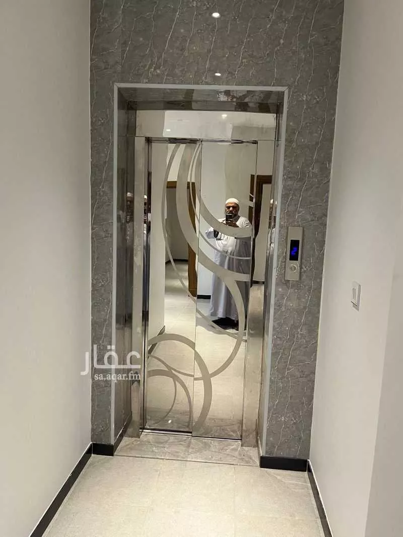 فيلا 10 غرف في الزمرد 8