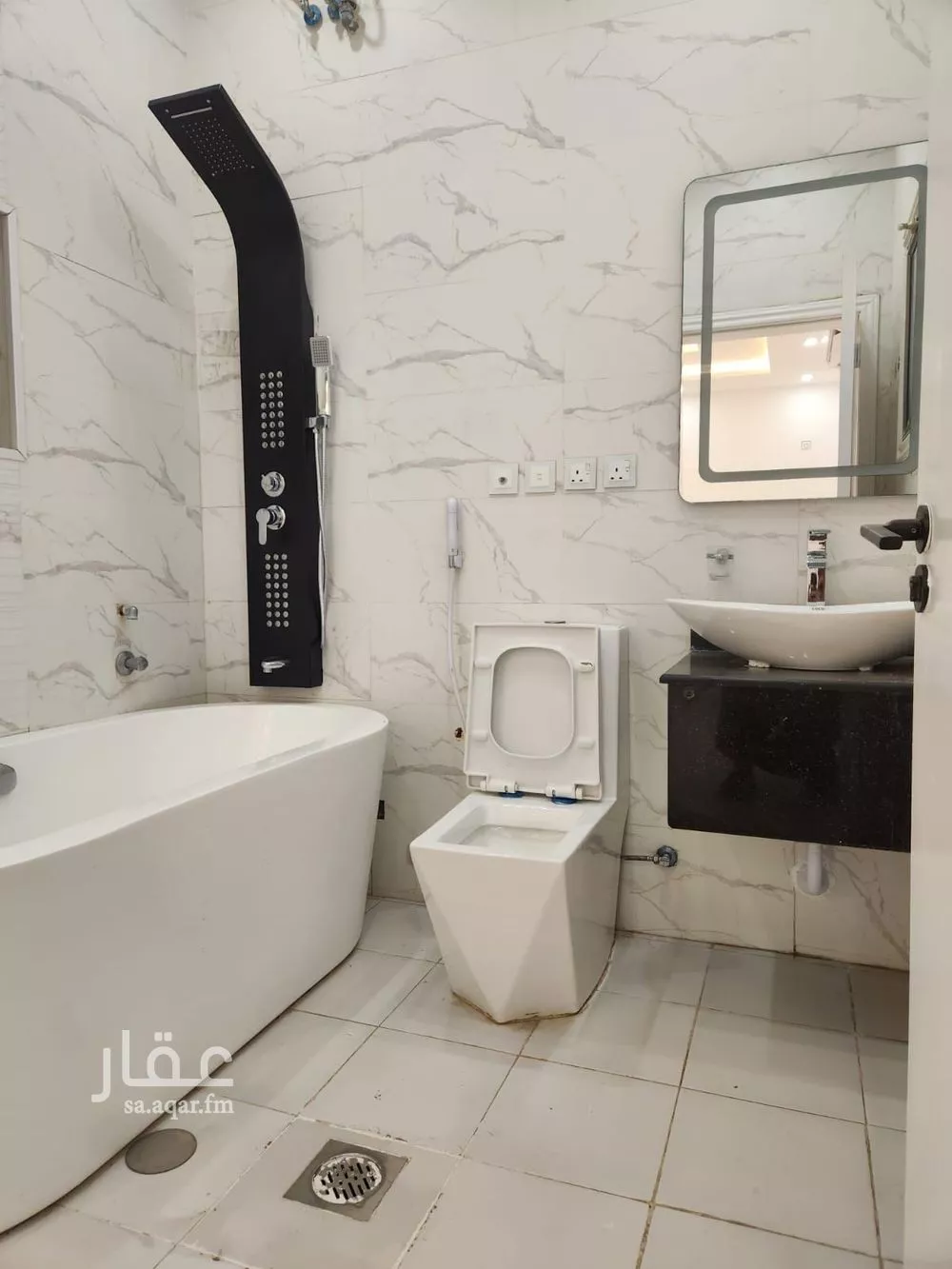 شقة 5 غرف في السلامة 22