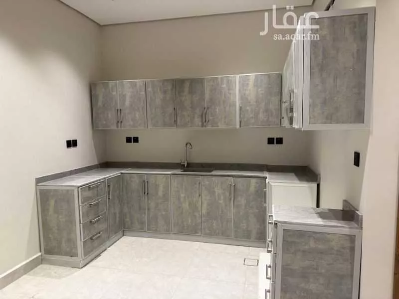 5 bedroom floor in Banban 11