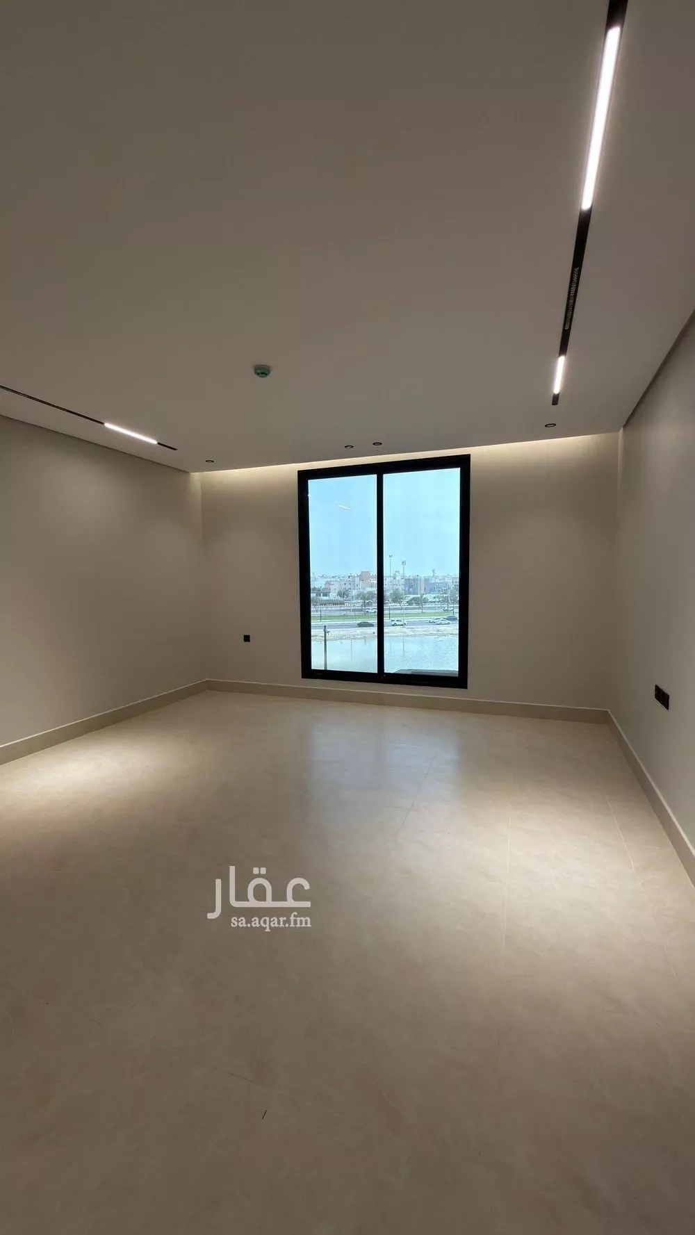 شقة 4 غرف في الحمرا 1