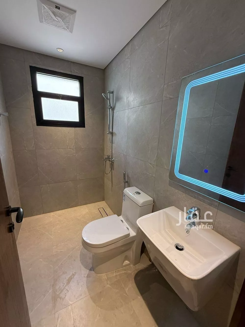 شقة 5 غرف في الرانوناء 5