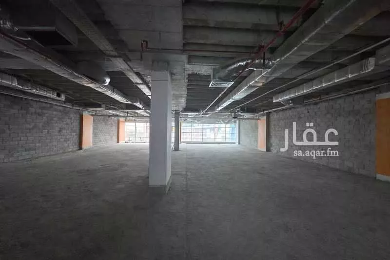 مكتب 440 م² في العليا 2