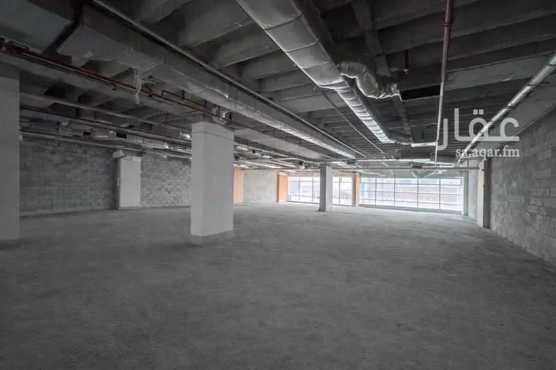 مكتب 440 م² في العليا 3