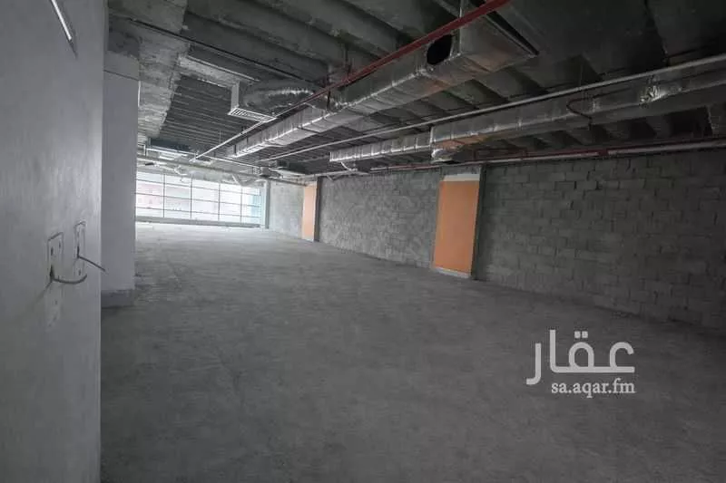 مكتب 440 م² في العليا 5