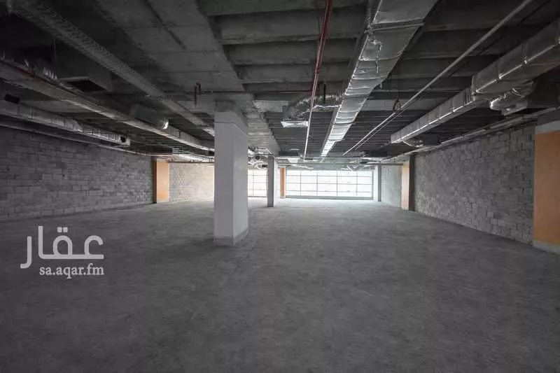 مكتب 440 م² في العليا 9