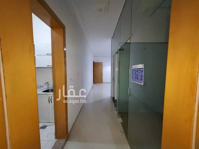 مكتب 825 م² في حطين 1