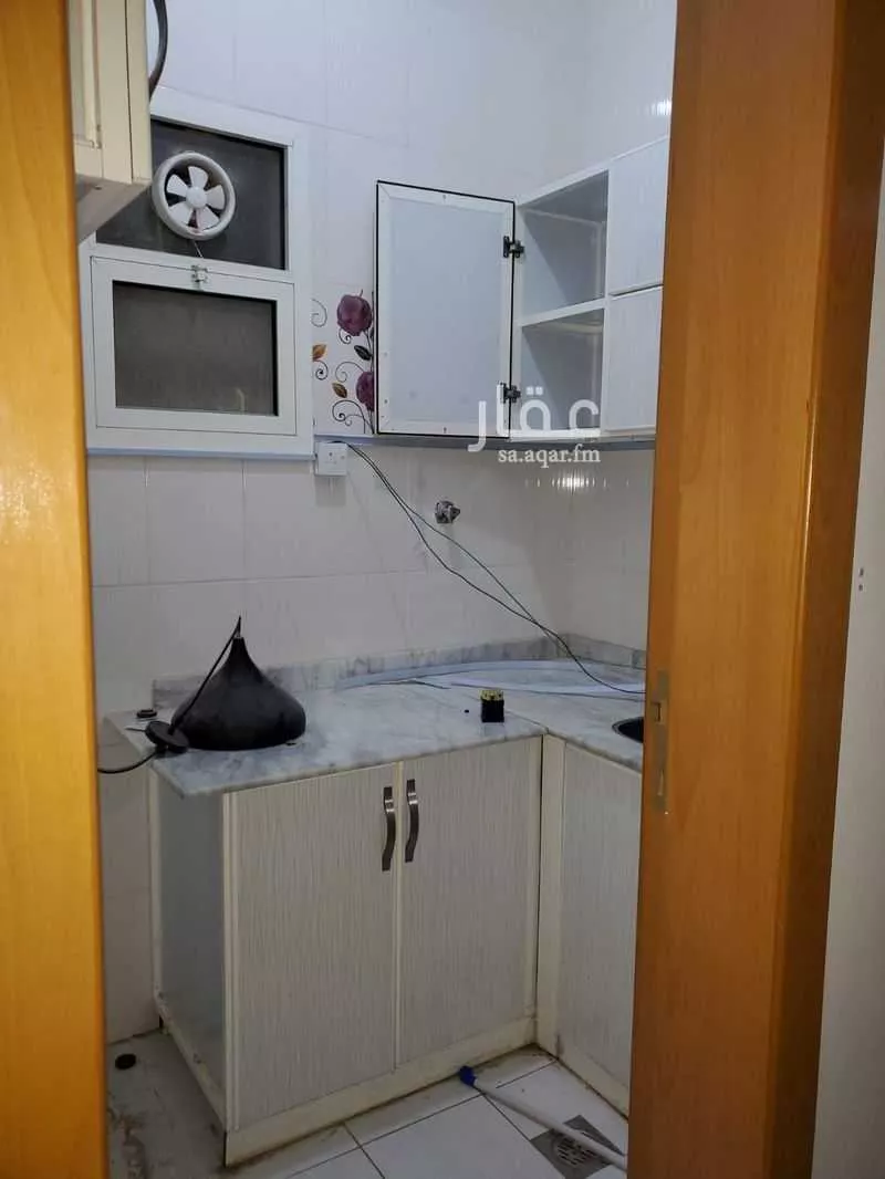 مكتب 825 م² في حطين 3