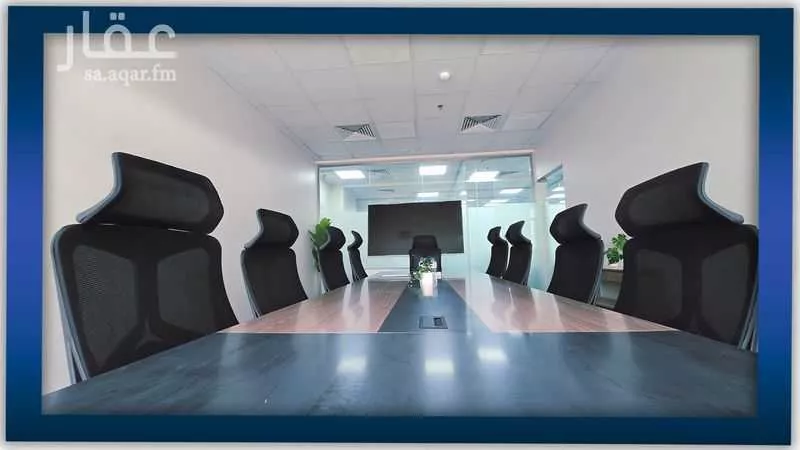 مكتب 420 م² في العليا 6