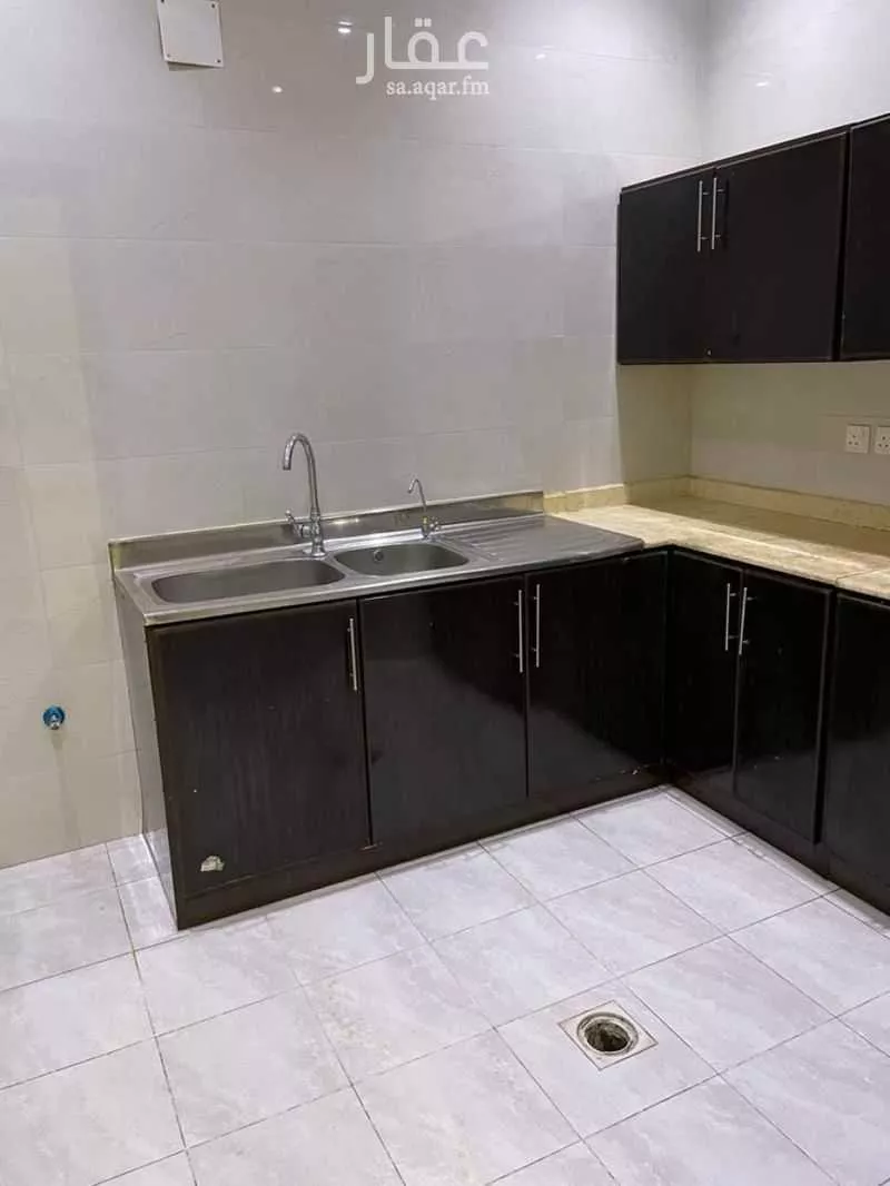 مكتب 870 م² في ظهرة نمار 12