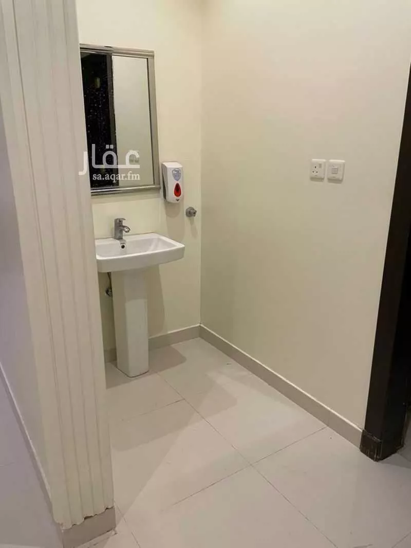 مكتب 870 م² في ظهرة نمار 15