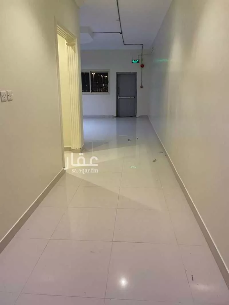 مكتب 870 م² في ظهرة نمار 4