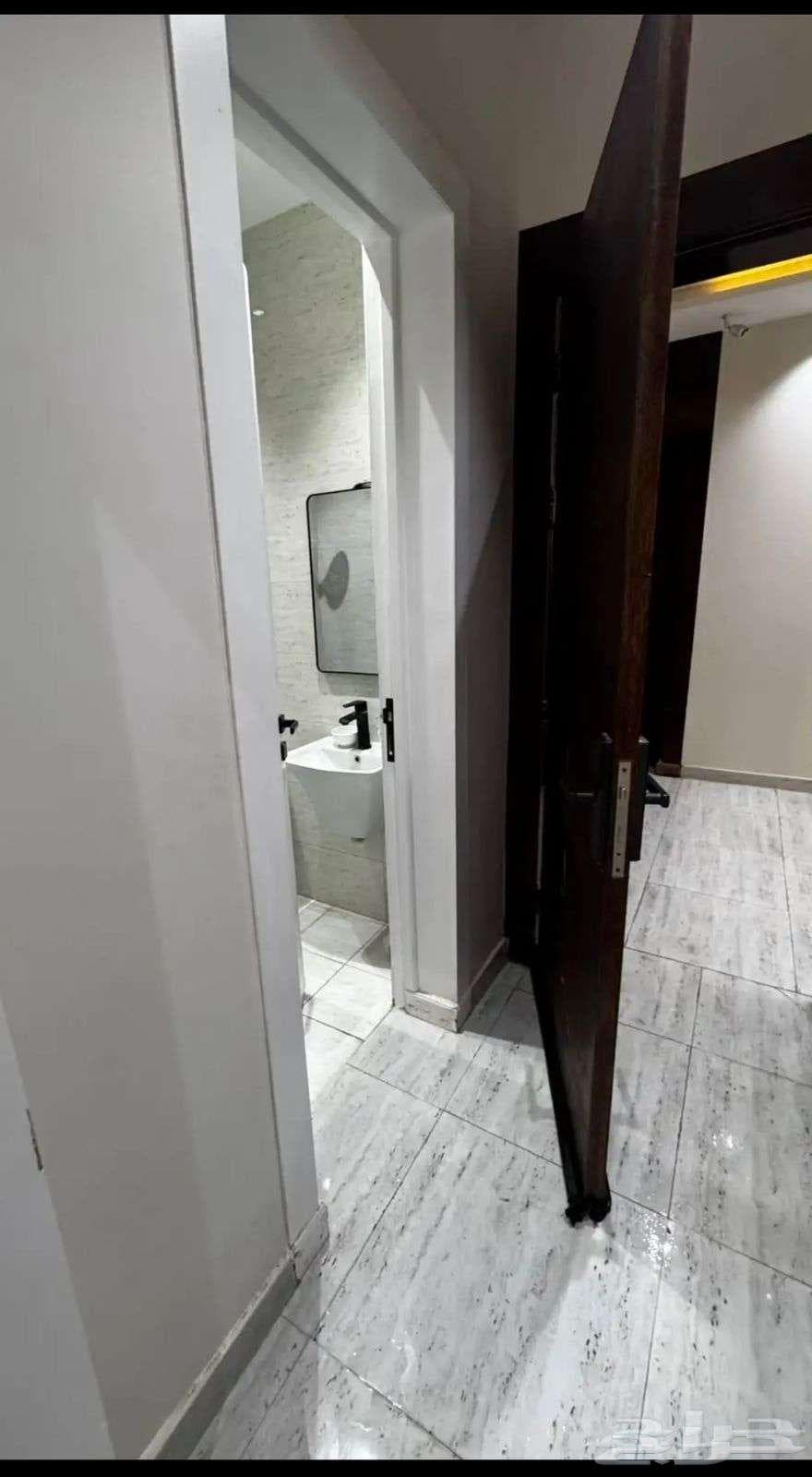 شقة 4 غرف في القادسية 4