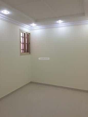 شقة 3 غرف في العقيق 5