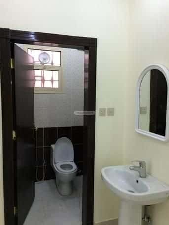 شقة 3 غرف في العقيق 8