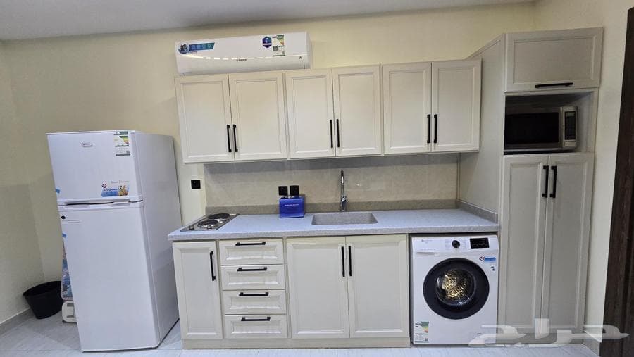 شقة 3 غرف في السعادة 4