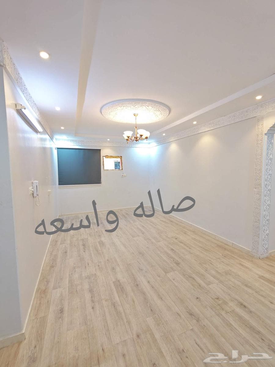 شقة 3 غرف في الرمال 4