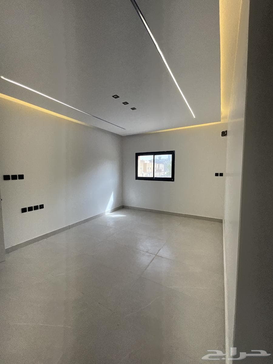 شقة 4 غرف في العقيق 9