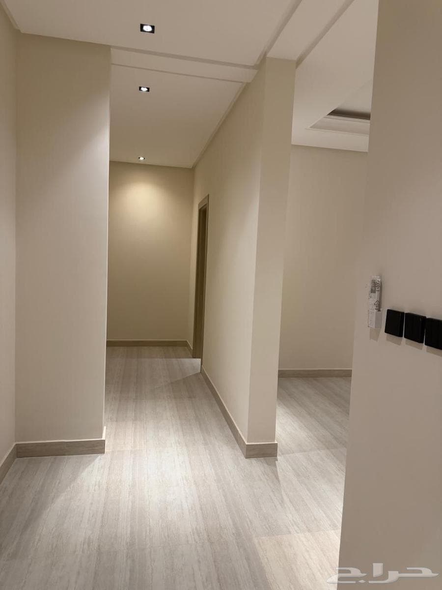 شقة 3 غرف في الرمال 5