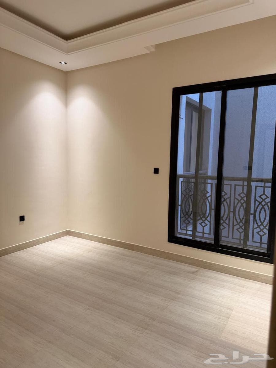 شقة 3 غرف في الرمال 7