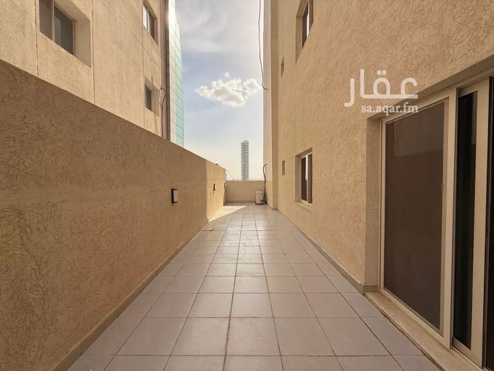 2 bedroom apartment in Al Wurud 8