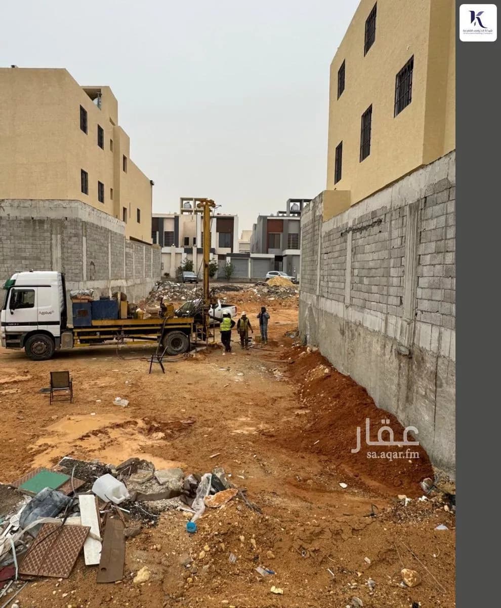 أرض 300 م² في الرمال 2