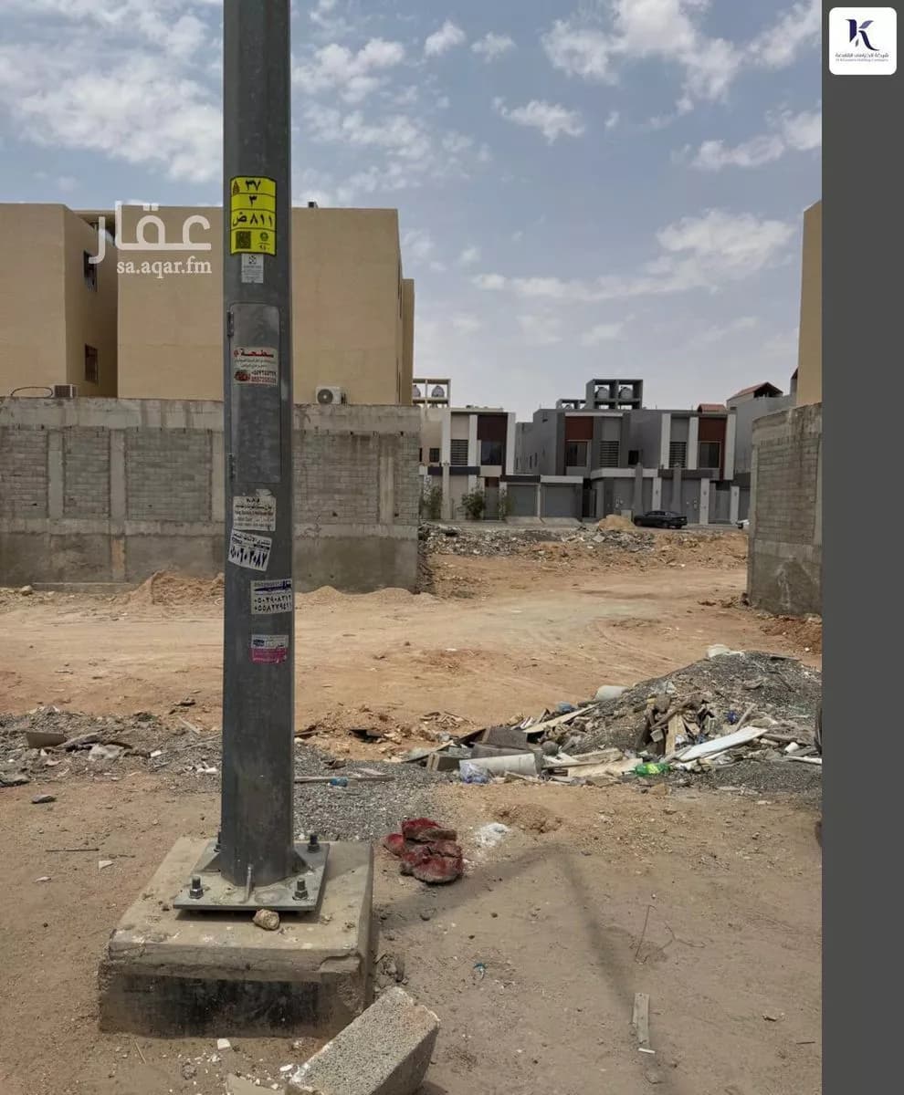 أرض 300 م² في الرمال 4
