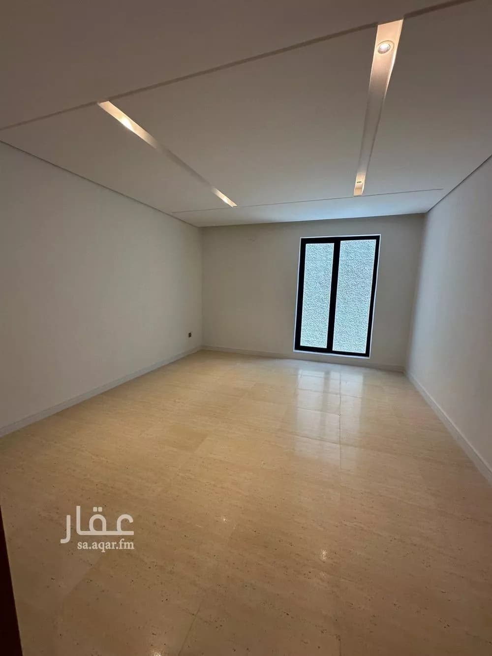 فيلا 5 غرف في العارض 4